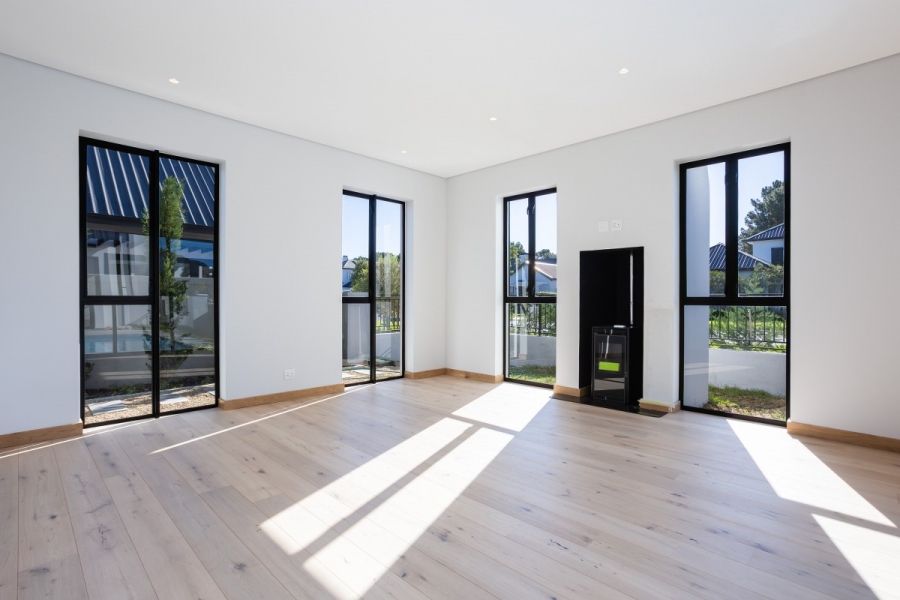 5 Bedroom Property for Sale in Val De Vie Estate Western Cape